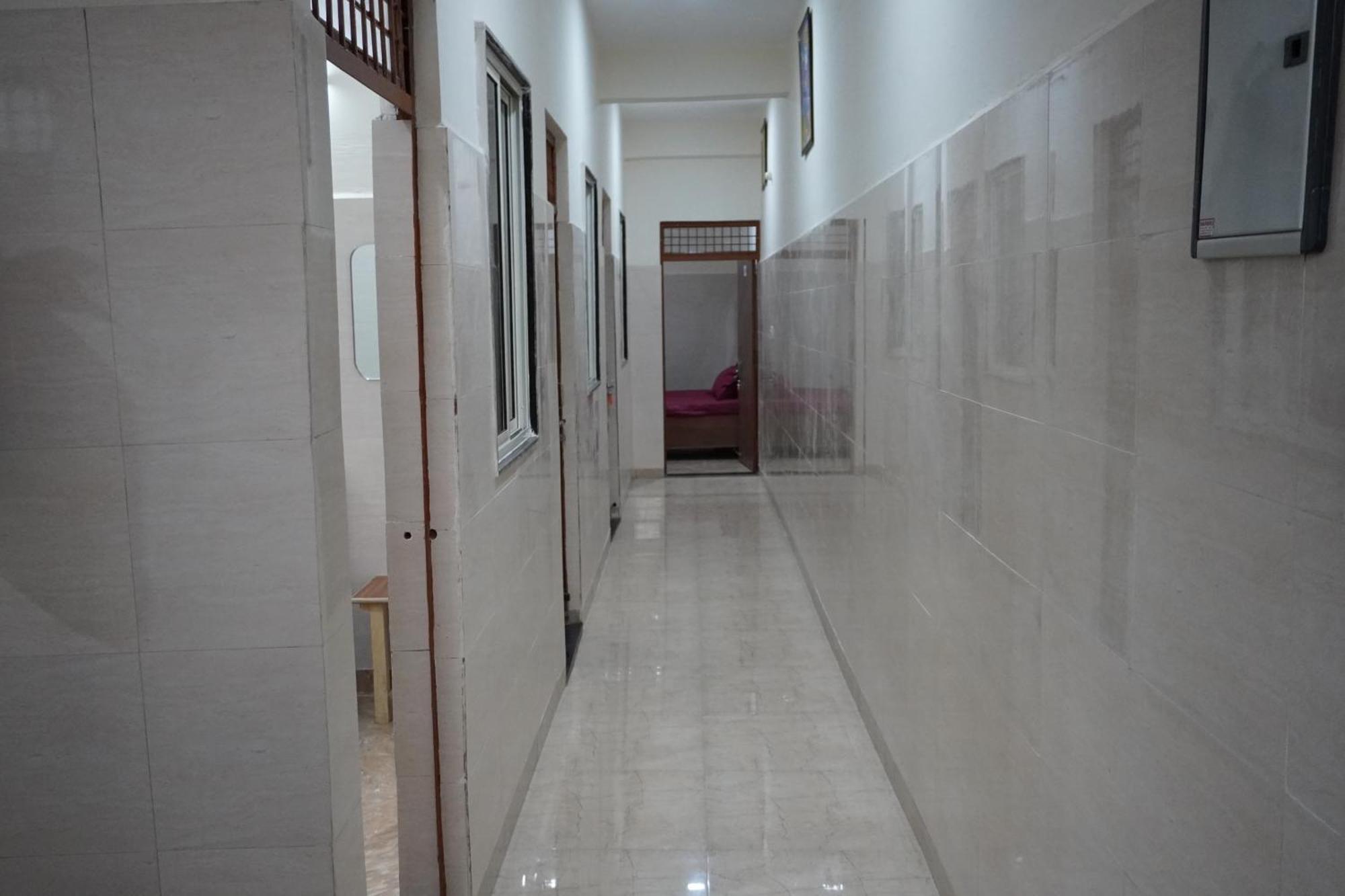 Shree Radha Rani Dham, Near Iskcon And Prem Mandir Hotel Vrindāvan Exterior foto